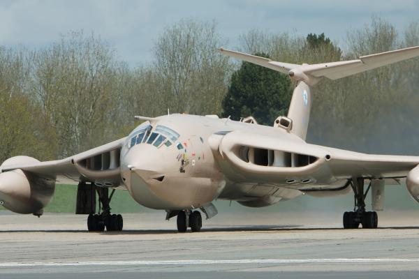 Хэндли Пейдж, Виктор, Xm715, Hp.123, Бомбардировщик, Заправщик, Самолет, Королевские Ввс, Посадка, HD, 2K, 4K