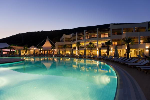 Latanya Bodrum Beach Resort, Турция, Отель, Бассейн, Сумерки, Свет, Шезлонг, Путешествие, Отдых, Бронирование, Курорт, Отражение, HD, 2K, 4K